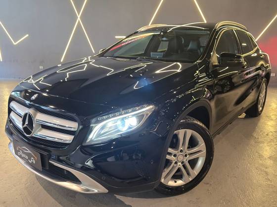 MERCEDES-BENZ GLA 200 1.6 CGI ADVANCE 16V TURBO FLEX 4P AUTOMÁTICO
